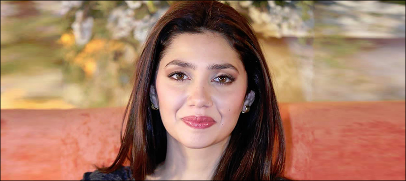 ماہرہ کراچی کے ساحل پر، نئی تصاویر سوشل میڈیا پر وائرل