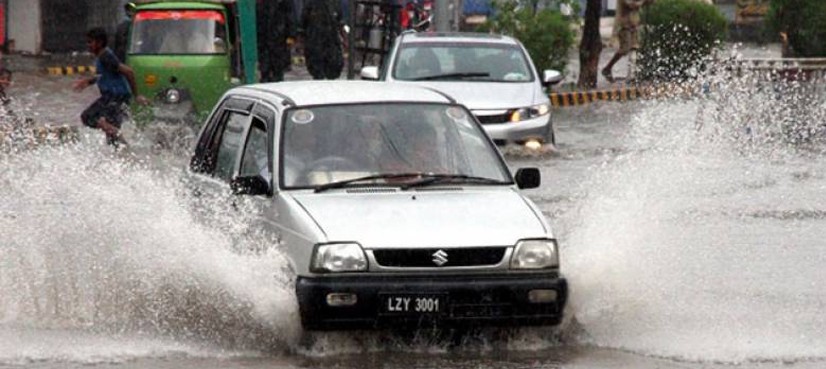 لاہورکے مختلف علاقوں میں موسلادھاربارش
