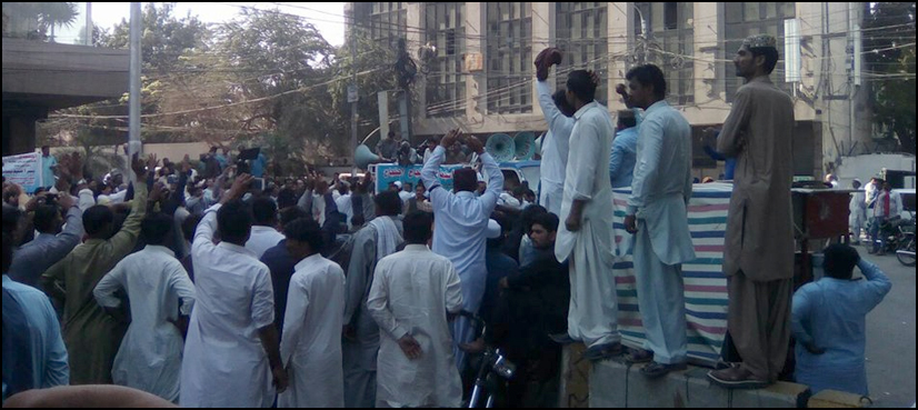 کراچی : پولیس نے احتجاجی ملازمین پر پانی کی توپ چلادی، 35 گرفتار