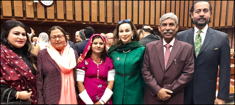 ملکی تاریخ میں صحرائے تھرکی کرشنا کوہلی پہلی دلت سینیٹر بن گئیں