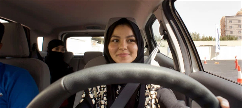 سعودی عرب میں خواتین نے آخر کار ڈرائیونگ سیٹ سنبھال لی