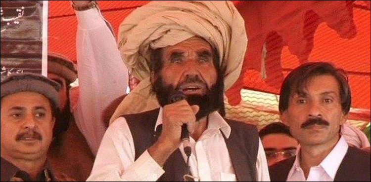 اگر راؤ انورکو ہتھکڑیاں پہنا کر نہ لایا گیا تو پوراملک بند کردیں گے، نقیب اللہ کے اہلخانہ