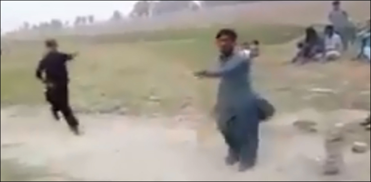 پاکستان: اسٹریٹ کرکٹ میں کھلاڑی کا انوکھا آؤٹ، آئی سی سی نے فیصلہ سنادیا