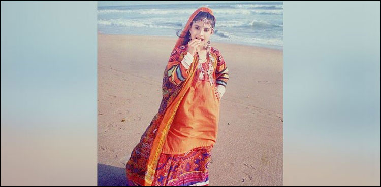 معروف پاکستانی اداکارہ کی تصویر وائرل، مداح حیران رہ گئے