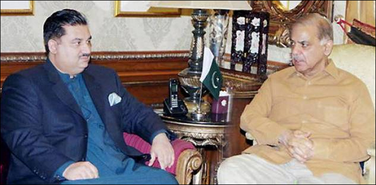 وزیراعلیٰ پنجاب شہبازشریف سے وزیردفاع خرم دستگیرکی ملاقات