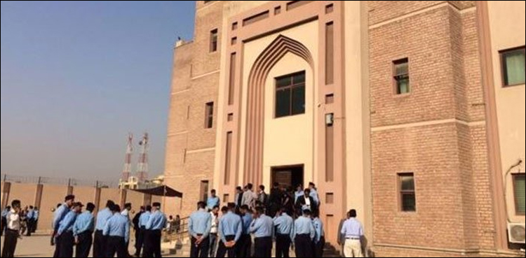 احتساب عدالت کی شریف خاندان کےخلاف ریفرنسزنمٹانےکی مدت میں توسیع کی درخواست