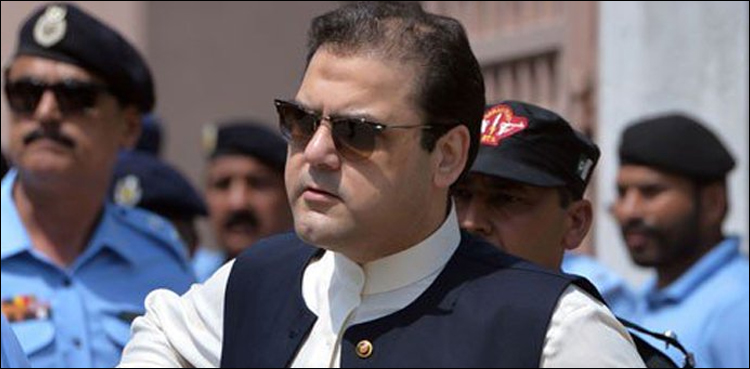 نوازشریف اور مریم نواز کو روکنے کی کوشش کرنے والوں کو ایک دن جواب دینا ہوگا،حسین نواز