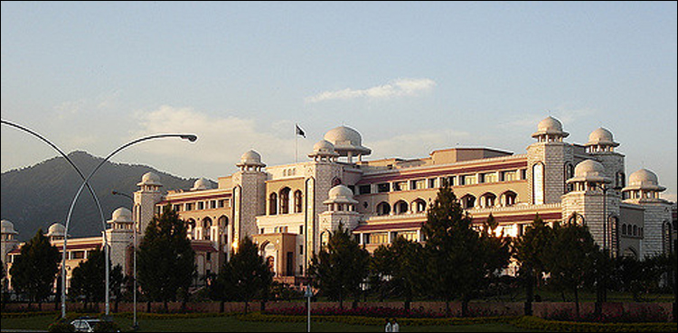وزیراعظم کے سیکرٹری فواد حسن فواد کی جگہ سہیل عامر کا تقرر