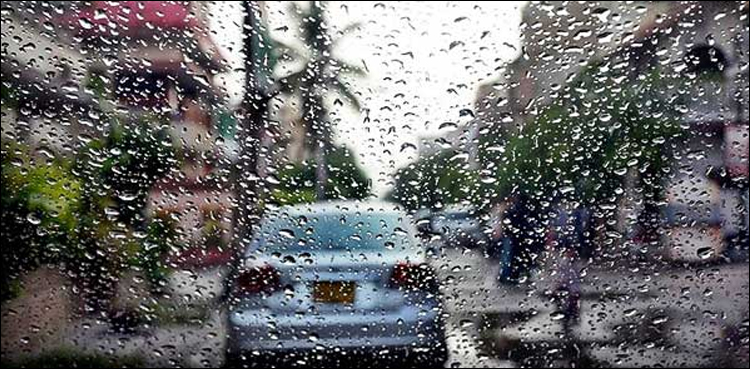 کراچی کےمختلف علاقوں میں بارش‘موسم سہانا ہوگیا