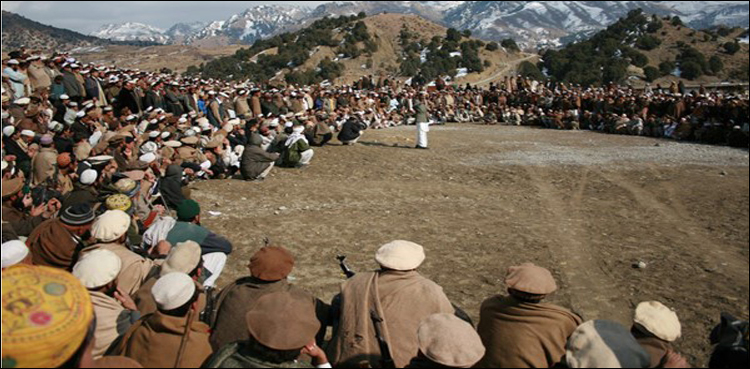 فاٹا کے پی کے کا حصہ ہے تاہم عدالتوں کی منتقلی میں وقت لگے گا، بیرسٹرعلی ظفر