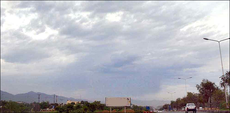 کراچی میں مطلع ابر آلود، موسم خوشگوار، کل سے بادل برسیں گے
