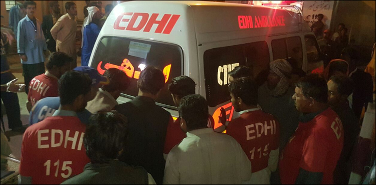 قومی شاہراہ پر فتح پور کے قریب بس اور ٹرک میں تصادم، 6 افراد جاں بحق