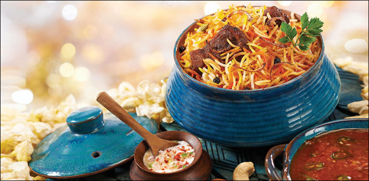 بریانی ۔ کہاں سے آئی اور کیسے ہمارے دستر خوان کی زینت بنی؟