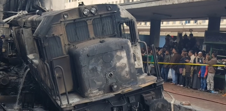 مصر میں ٹرین حادثہ، 24 مسافر ہلاک، وزیر برائے ٹرانسپورٹ مستعفی