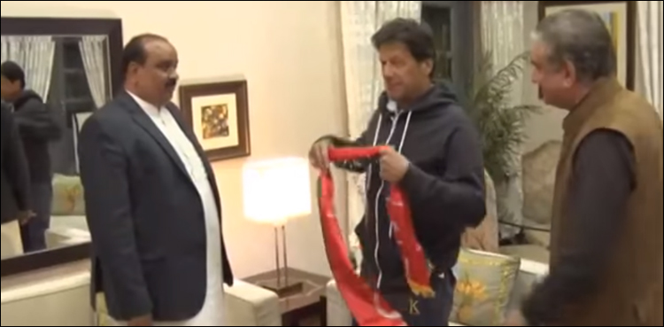 وزیرِ اعظم سے شاہ محمود اور ممتاز سیاست دان ملک ظفر راں کی ملاقات، پی ٹی آئی میں شمولیت
