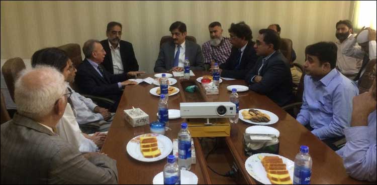 کراچی کے علاوہ سندھ کے دیگر اسپتالوں میں بھی کینسر وارڈ بنائیں گے: وزیر اعلیٰ