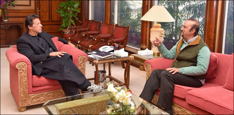 فواد چودھری کی جگہ نہیں لے رہا، بابراعوان نے تردید کردی