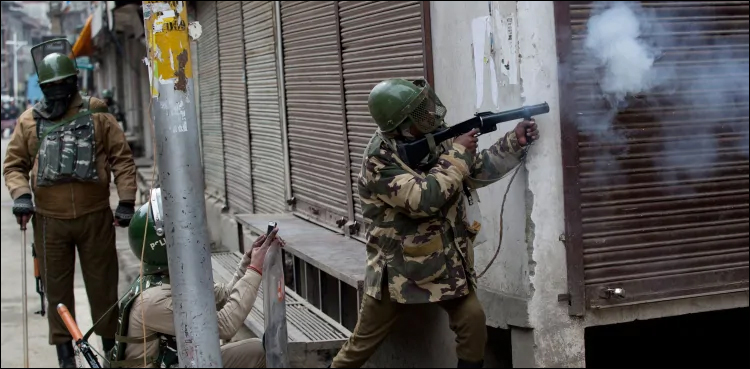 مقبوضہ کشمیر میں بھارتی فوج کی فائرنگ سے 2 کشمیری نوجوان شہید