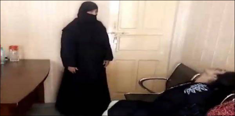 شوہر بیوی کو جوئے میں ہار گیا، جواریوں سے تعلقات نہ بنانے پر چھری سے حملہ