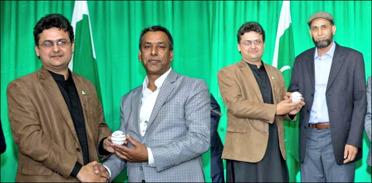 کینیڈا، ڈیم فنڈز مہم، عمران خان کی دستخط شدہ گیندیں 65 ہزار ڈالر میں فروخت
