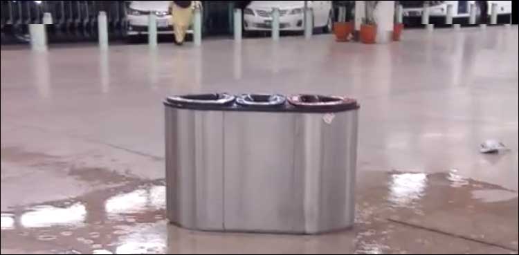 معمولی بارش کے بعد اسلام آباد ایئر پورٹ کے ٹرمنل کی چھت ٹپکنے لگی