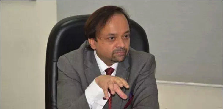 لندن میں مقیم نواز شریف کے معالج ڈاکٹرلارنس سے مشاورت جاری ہے، ڈاکٹرعدنان