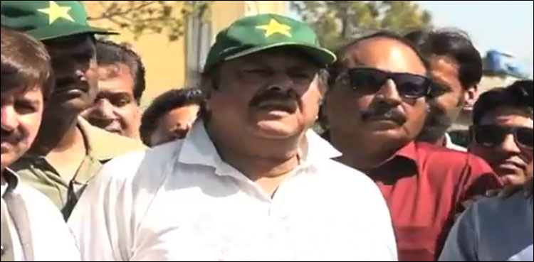 سب چوروں نے ملک کو بے دردی سے لوٹا، نعیم الحق