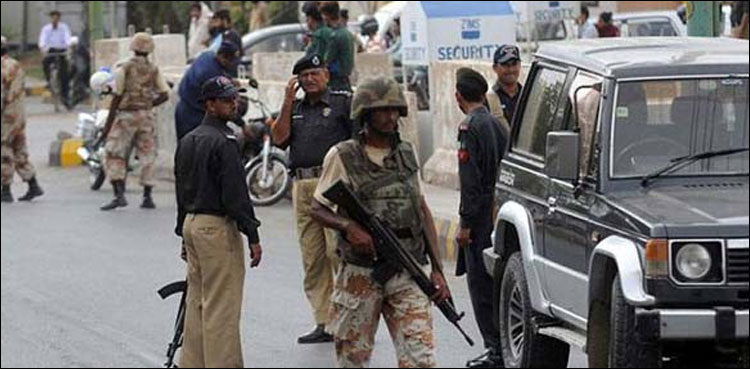 کراچی: رینجرز نے سائٹ ایریا میں ڈکیتی کی کوشش ناکام بنا دی، پولیس مقابلے میں ایک ملزم گرفتار