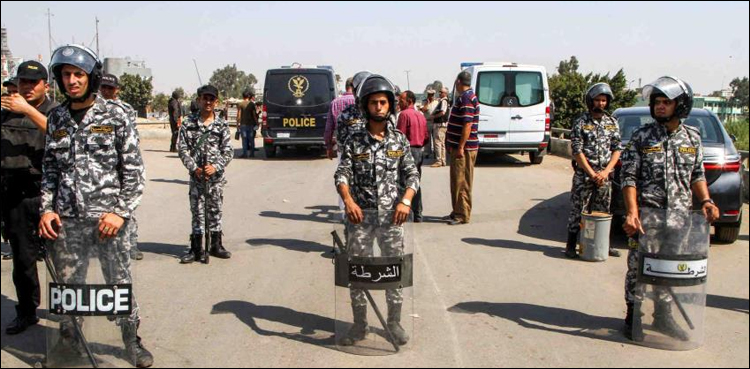 مصرمیں نامعلوم افراد کی فائرنگ، پولیس اہلکار اور ڈرائیور ہلاک