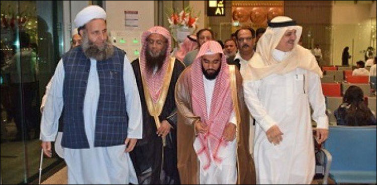 علماءنے اللہ کے بندوں کو آپس میں جوڑنا ہے،وہ فتوی دیں جوحق اور سچ پرمبنی ہو، امام کعبہ