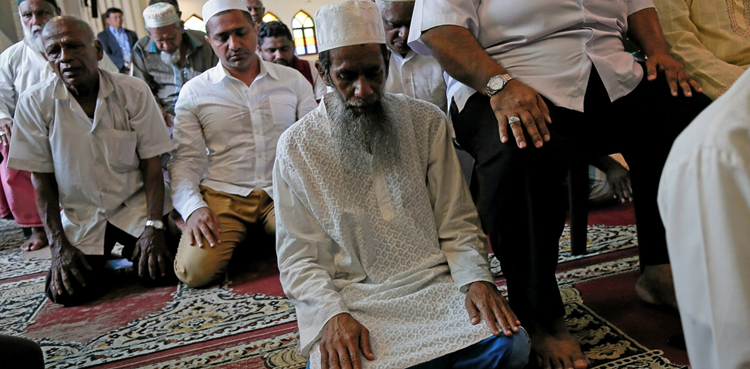 سری لنکن علماء کا ایسٹر دھماکوں کے حملہ آوروں کی لاشیں وصول کرنے سے انکار