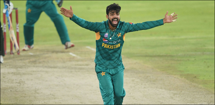 شاداب خان علاج کے لیےآ ج انگلینڈ روانہ ہوں گے