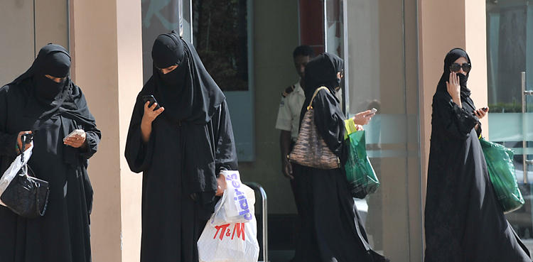 سعودی عرب میں 50 فیصد آن لائن شاپس خواتین چلاتی ہیں