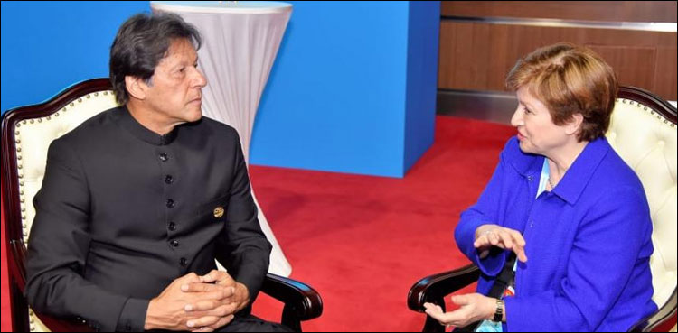 دورۂ چین : وزیراعظم عمران خان کی ورلڈبینک کی سی ای او سے ملاقات