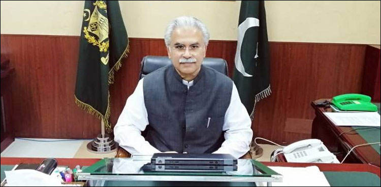 وزیر اعظم کے معاون خصوصی کا بھیس بدل کر پمز اسپتال کا دورہ