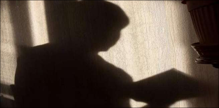 متحدہ عرب امارات: 12 سالہ بچے سے زیادتی کرنے والے امام مسجد کو 5 سال قید کی سزا