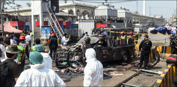 داتا دربار خودکش حملے میں شہداء کی تعداد 12 ہوگئی