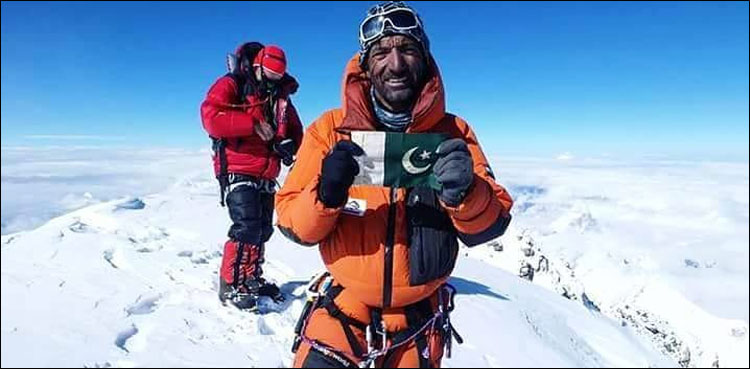 پاکستانی کوہ پیما محمد علی سدپارہ نے ماؤنٹ مکالو بھی سرکرلی