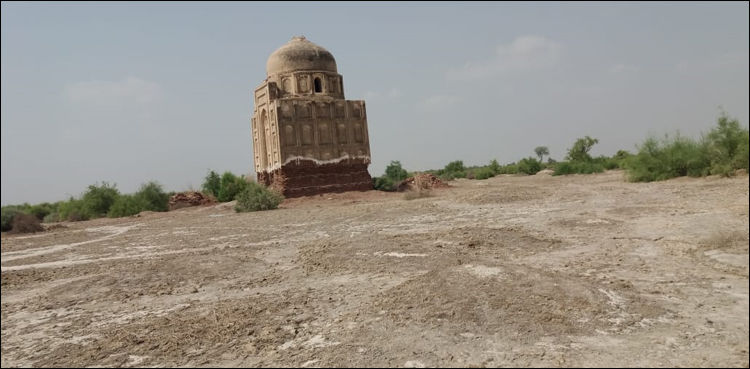 بلوچستان رنگ : تاریخی چوکنڈی مقبرے