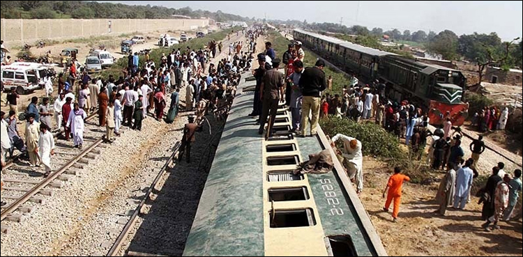 حیدر آباد حادثے کے بعد ٹرین آپریشن تا حال تاخیر کا شکار