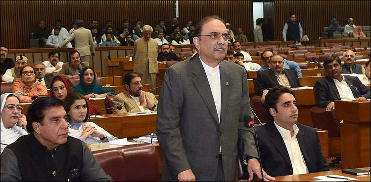 حساب کتاب اور پکڑ دھکڑ بند ہونی چاہیے، آصف زرداری