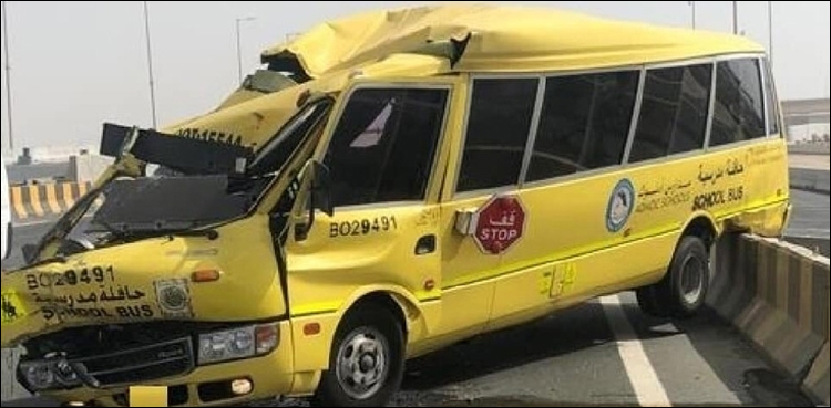 ابوظبی، دو اسکول بسوں میں تصادم، 9 طالب علم زخمی، اسپتال منتقل