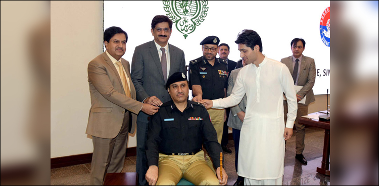 ڈاکٹر امیر شیخ اے آئی جی کے عہدے سے فارغ، غلام نبی میمن نئے کراچی پولیس چیف تعینات