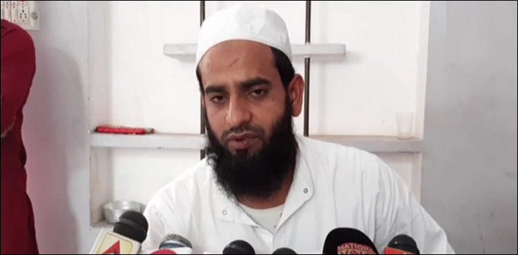 بھارت میں رہنا ہے تو ’جے شری رام‘ کہو، ہندو انتہا پسندوؤں کا عالم دین پر تشدد