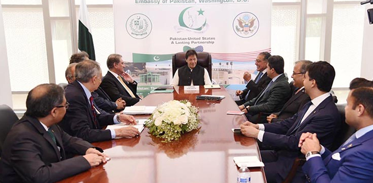وزیر اعظم سے صحت، خوراک کے شعبوں سے وابستہ سرمایہ کاروں کی ملاقات