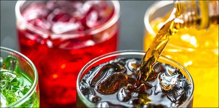 شکر والے مشروبات کینسر کا خطرہ بڑھا دیتے ہیں، برطانوی تحقیق