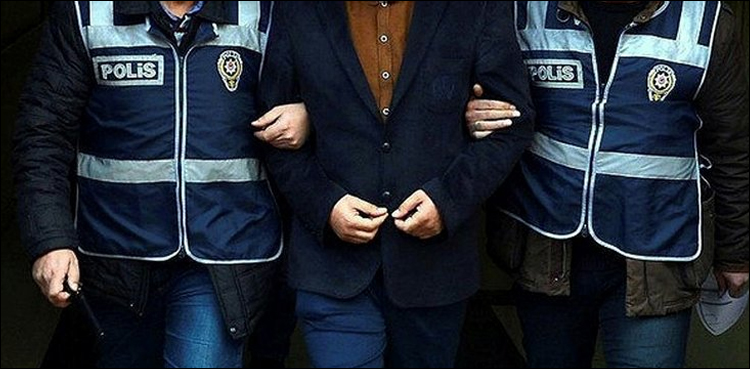 ترکی میں 200 فوجی اہلکاروں کے وارنٹ گرفتاری جاری