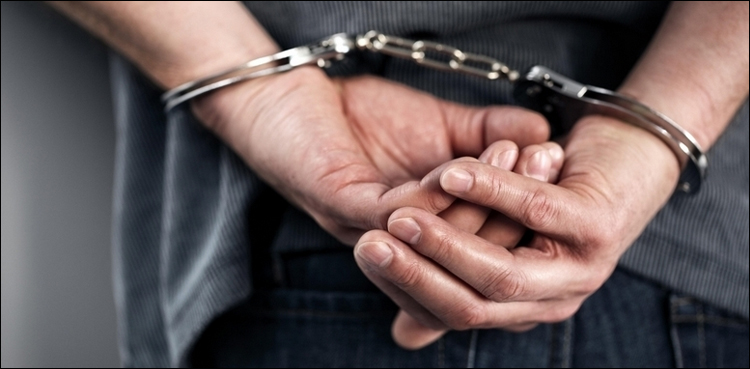 ملازمت نہ ملنے پر پی ایچ ڈی اسکالرنے چوریاں شروع کردیں