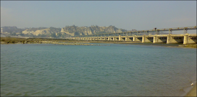 بھارت نے دریائے ستلج میں پانی چھوڑ دیا، سیلاب کا خطرہ