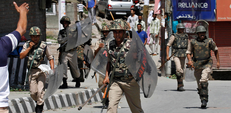 بھارت مقبوضہ کشمیر میں انسانی حقوق کے ماہرین کو داخلے کی اجازت دے، یو این کا دباؤ